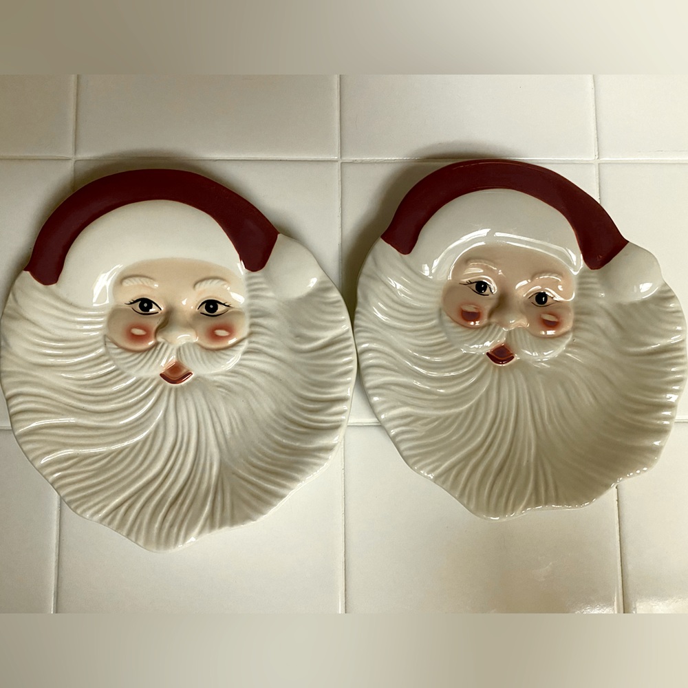 Two 2013 Pottery Barn Santa plates - both sold together